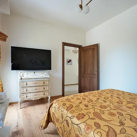 Romantic Garden Ap 2 Free Parking بيت للعطل البندقية